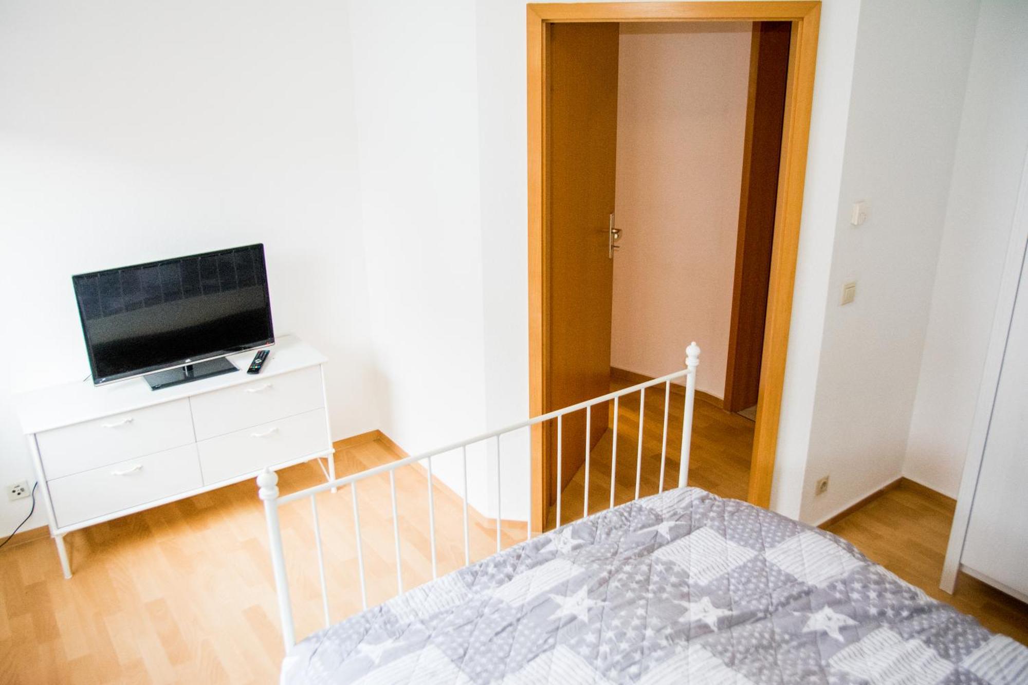 Schoene 2-Raum-Wohnung Im Zentrum Waltershausens Extérieur photo